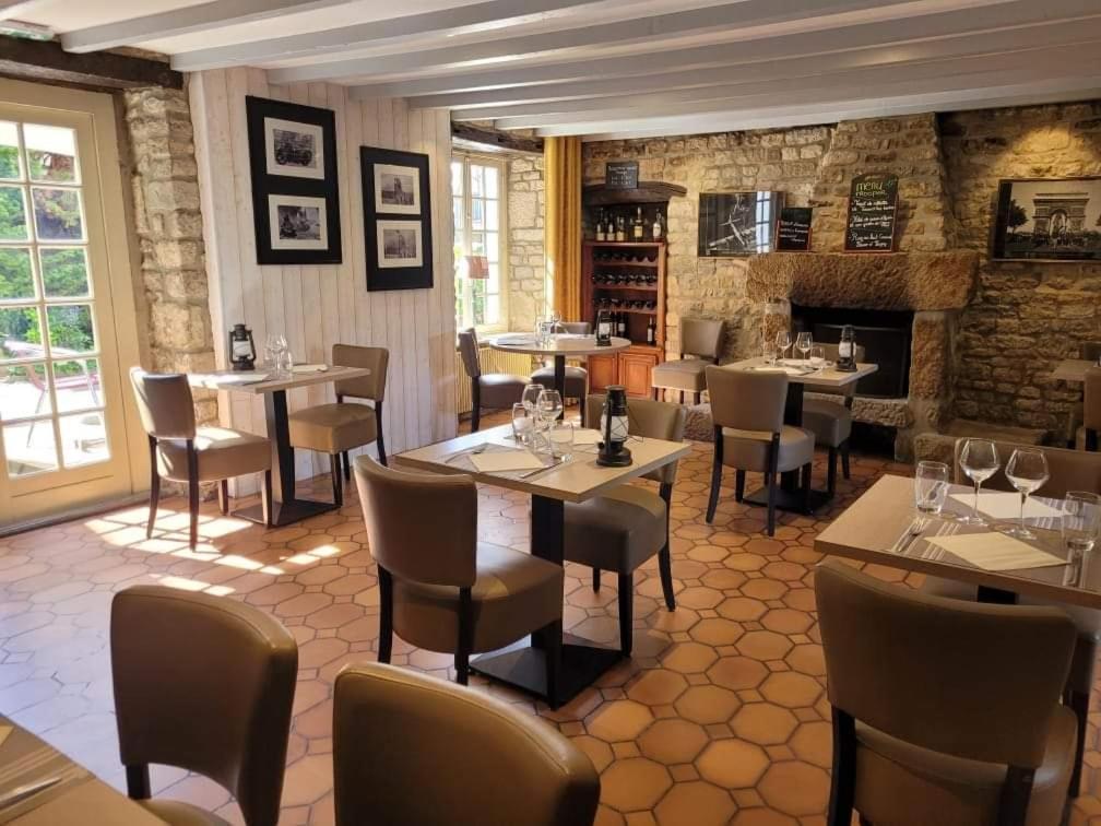 Auberge Le John Steele Sainte-Mere-Eglise Exterior photo