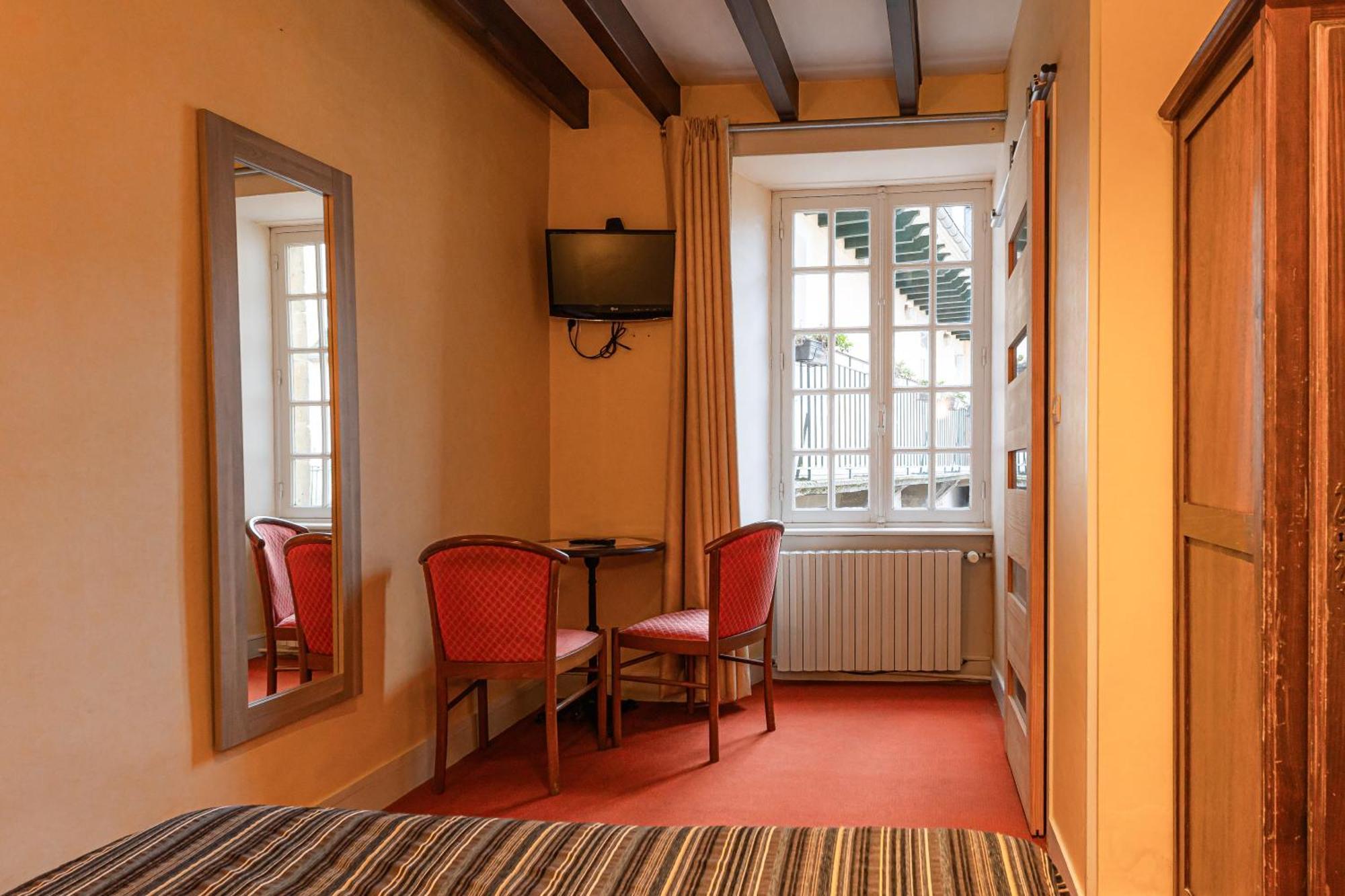 Auberge Le John Steele Sainte-Mere-Eglise Exterior photo