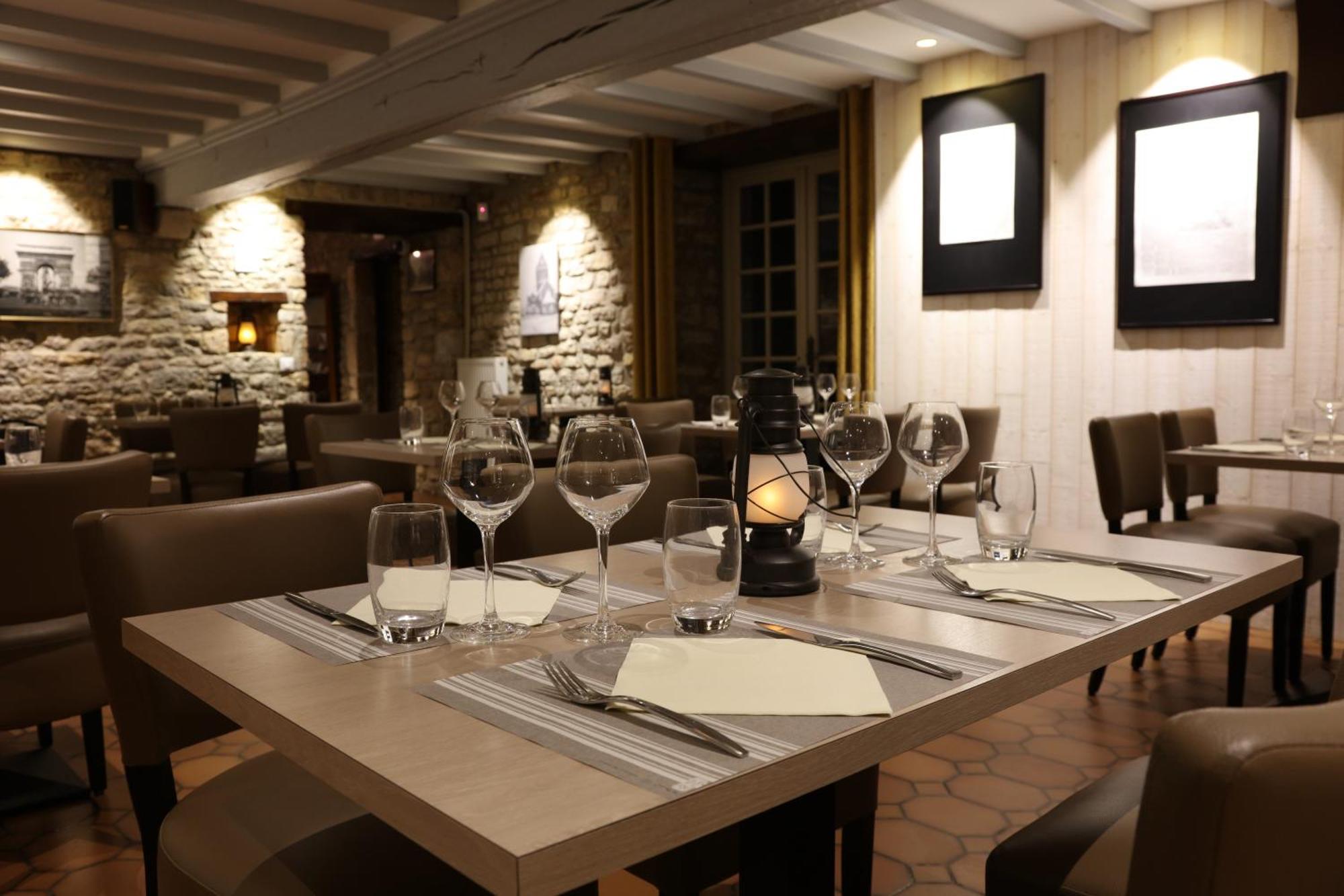 Auberge Le John Steele Sainte-Mere-Eglise Exterior photo